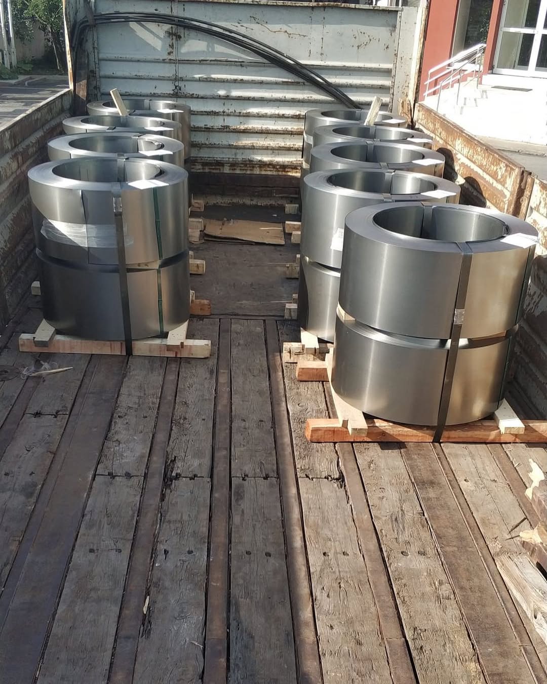 ANK Metal ürün ve depo görünümü